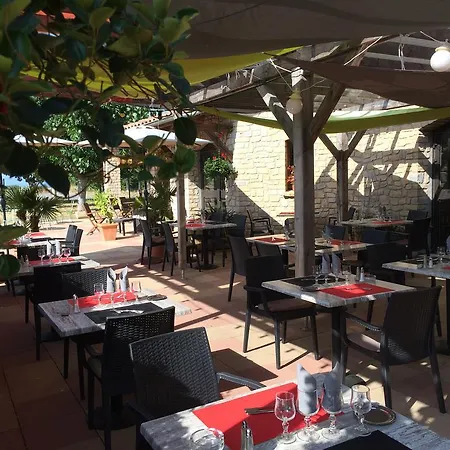 Et Restaurant Logis De Mon Pere Hotel Saint-Jean-le-Centenier