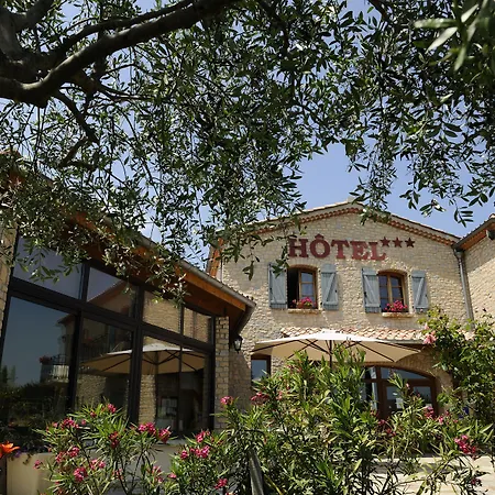 Et Restaurant Logis De Mon Pere Saint-Jean-le-Centenier